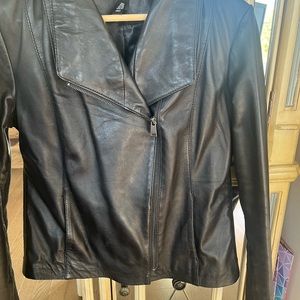 100% genuine leather moto jacket. Size Large. Perfect condition
